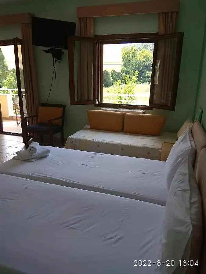 Roula Rooms Stratonion Apartment